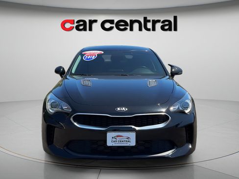 Used 2018 Kia Stinger AWD/4WD image 8