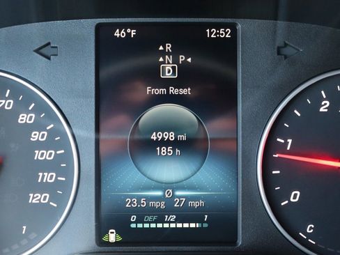 Used 2024 Mercedes-Benz Sprinter 2500 image 46