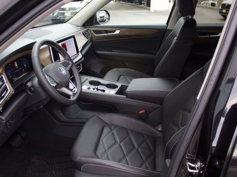 New 2026 Volkswagen Atlas SE AWD/4WD image 11