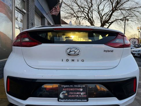 Used 2017 Hyundai Ioniq SEL image 4