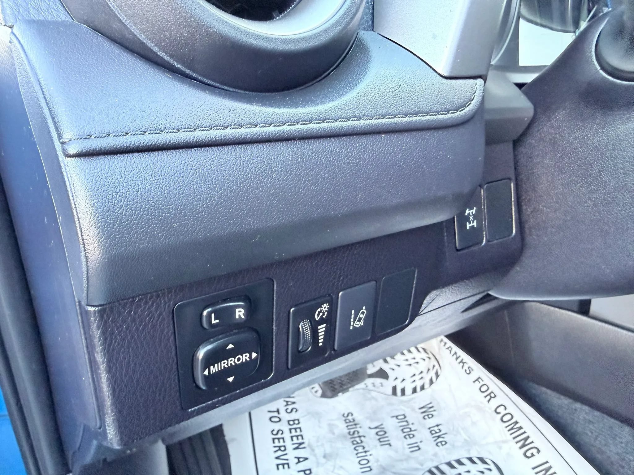 Used 2017 Toyota RAV4 LE w/ Carpet Mat Package AWD/4WD image 11