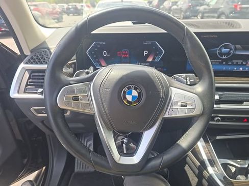 Used 2024 BMW X7 xDrive40i AWD/4WD image 7