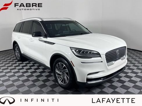 Used 2023 Lincoln Aviator 2WD w/ Class IV Trailer Tow Package image 1