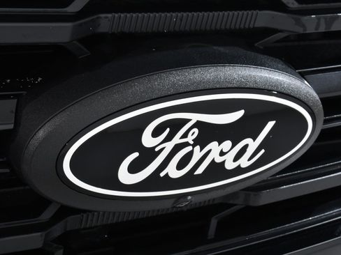 New 2025 Ford F150 XLT w/ Equipment Group 302A MID image 20