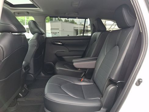 Certified 2026 Toyota Highlander XLE AWD/4WD image 21