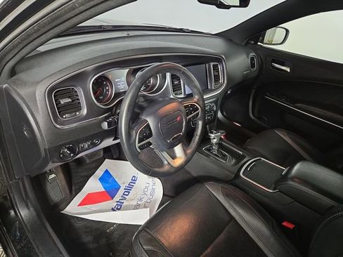 Used 2017 Dodge Charger SXT w/ AWD Plus Group image 15