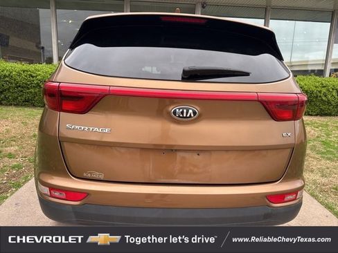 Used 2017 Kia Sportage EX image 6