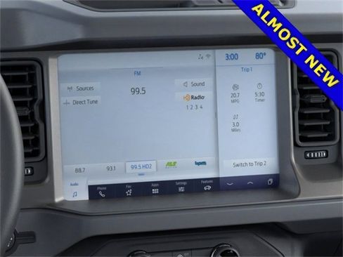 Used 2025 Ford Bronco Base image 16