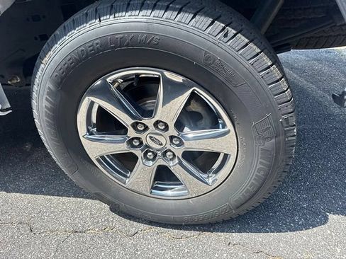 Used 2018 Ford F150 XLT w/ Equipment Group 302A Luxury AWD/4WD image 8