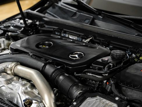 Used 2025 Mercedes-Benz CLA 250 4MATIC image 50