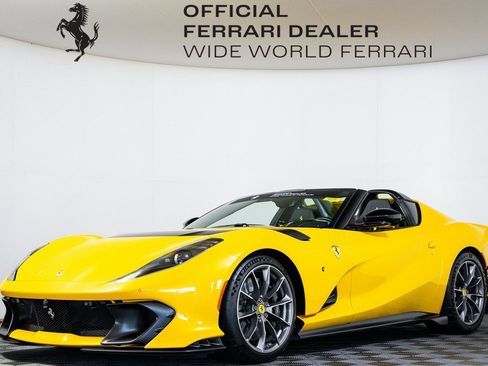 Used 2023 Ferrari 812 Competizione A image 1