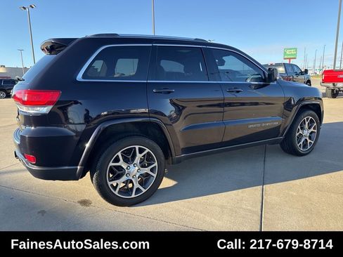 Used 2018 Jeep Grand Cherokee Limited image 21