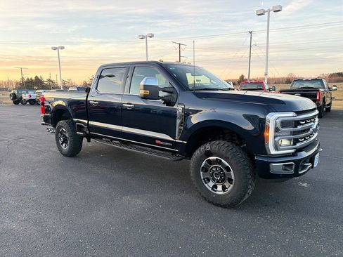 Used 2024 Ford F350 Platinum w/ Tremor Off-Road Package image 7