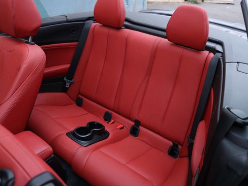 Used 2016 BMW M235i Convertible image 19