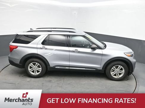Used 2022 Ford Explorer XLT AWD/4WD image 31