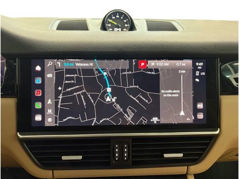 Used 2022 Porsche Cayenne E-Hybrid AWD/4WD image 23