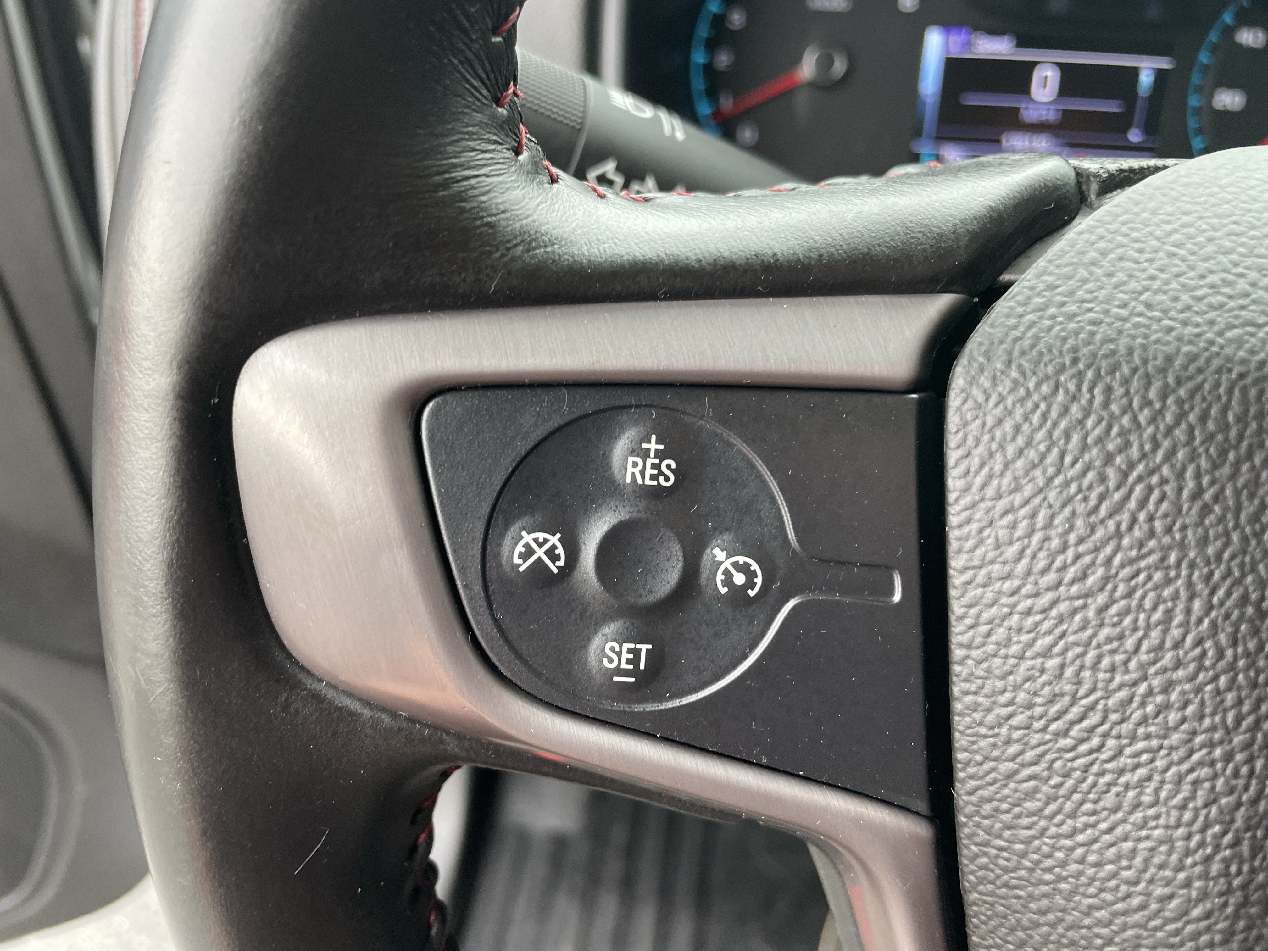 Used 2017 GMC Canyon SLE w/ All Terrain Package AWD/4WD image 16