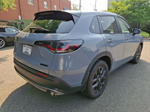 Used 2024 Honda HR-V Sport image 4