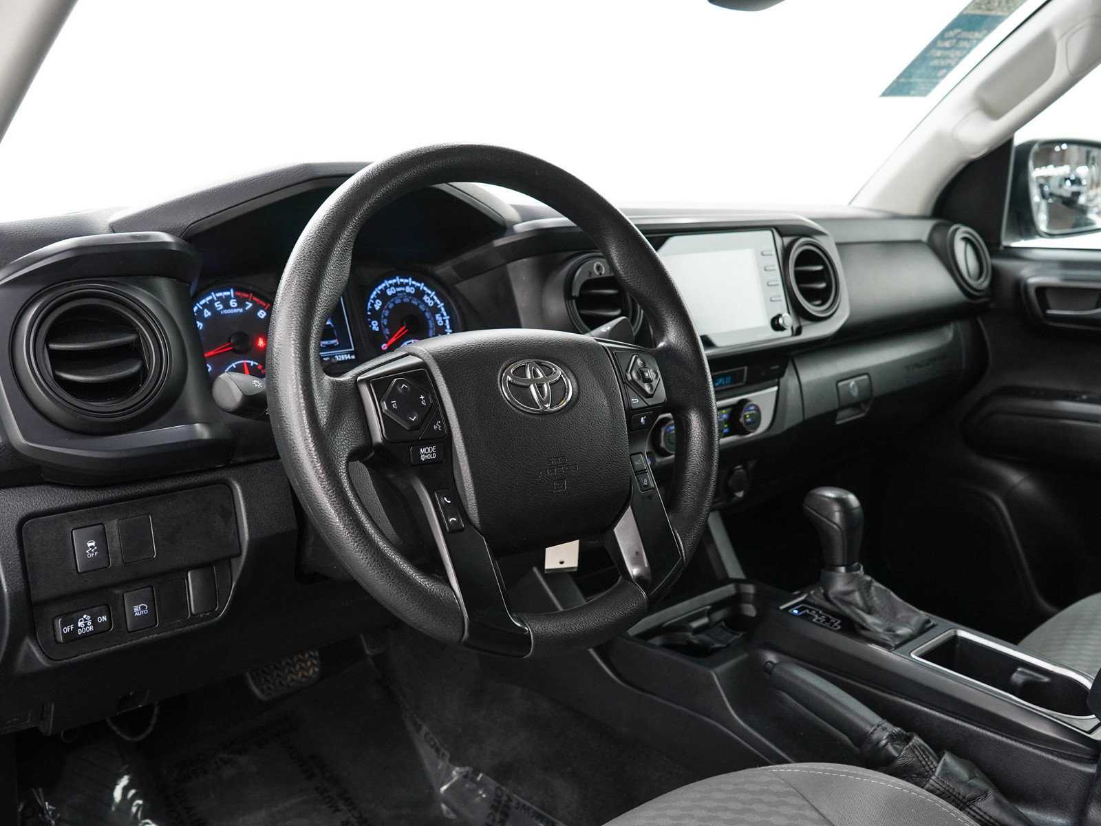 Used 2021 Toyota Tacoma SR AWD/4WD image 23