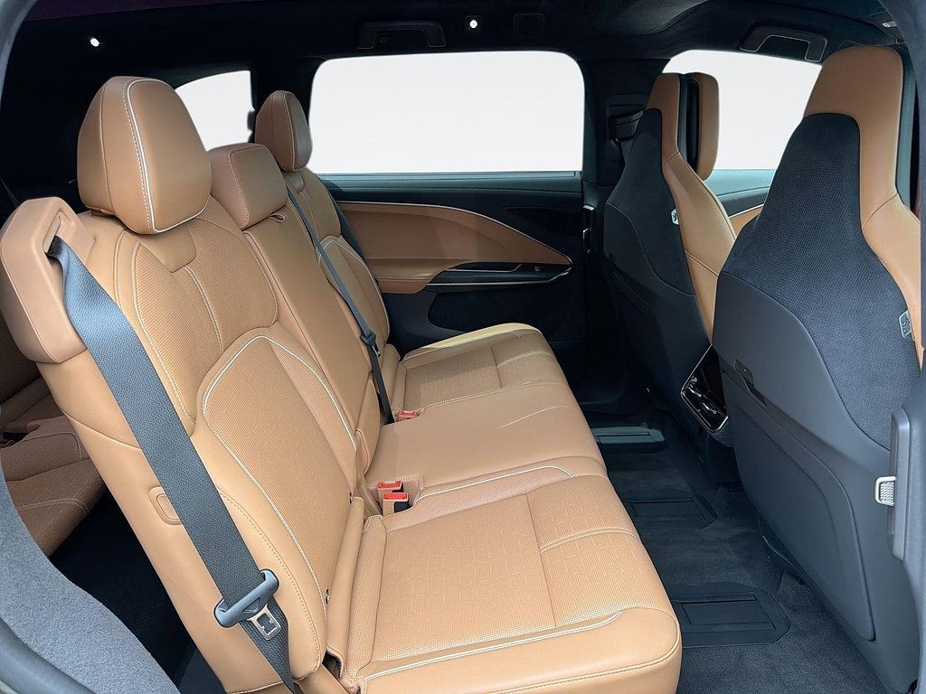 Used 2026 Lucid Gravity Dream AWD/4WD image 30