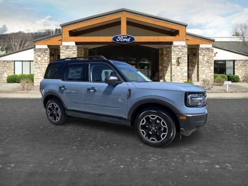 New 2026 Ford Bronco Sport Outer Banks AWD/4WD image 3