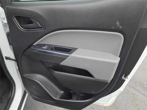 Used 2021 Chevrolet Colorado W/T w/ WT Convenience Package image 9