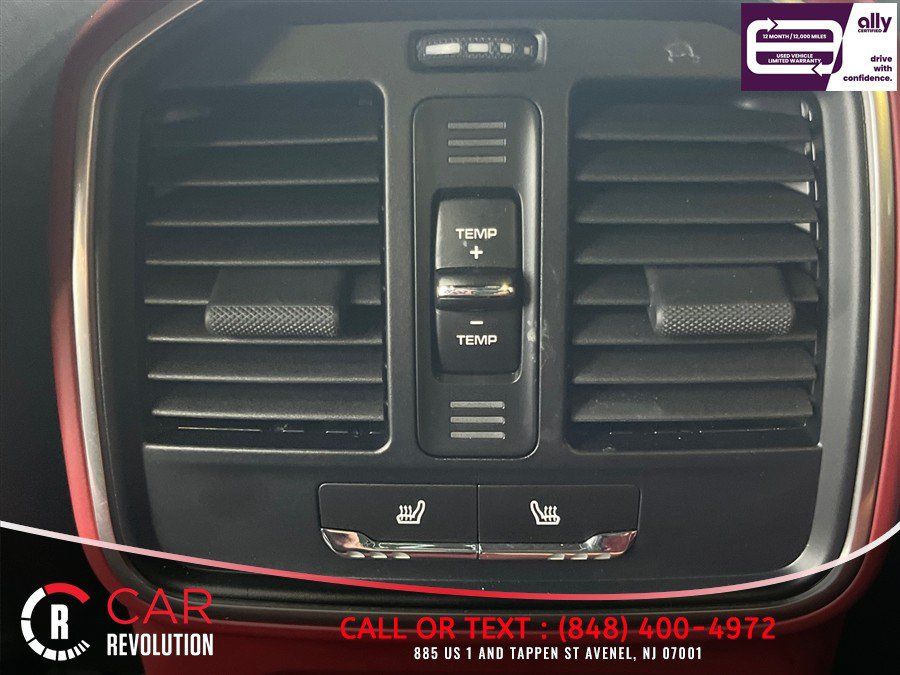 Used 2024 Porsche Macan GTS AWD/4WD image 41