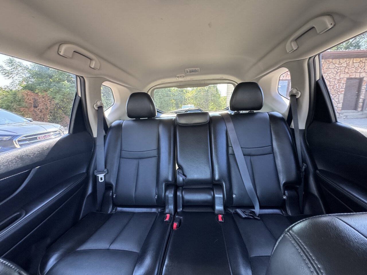 Used 2018 Nissan Rogue SL FWD image 26