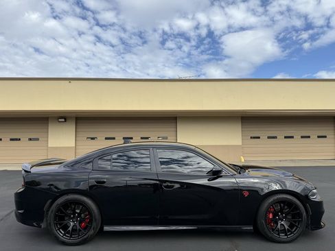 Used 2016 Dodge Charger SRT Hellcat w/ Harman/Kardon Audio Group RWD image 8