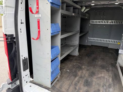 Used 2018 Ford Transit 250 130 Low Roof RWD image 28