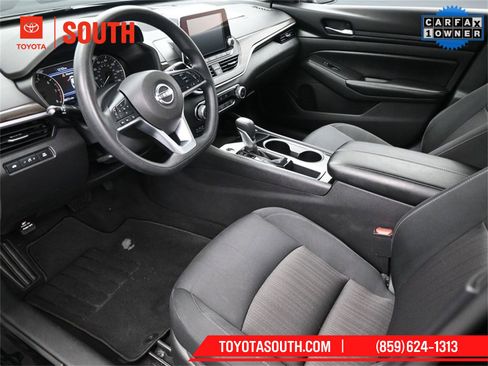 Used 2024 Nissan Altima 2.5 SV image 9