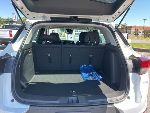 New 2026 Chevrolet TrailBlazer LS FWD image 26