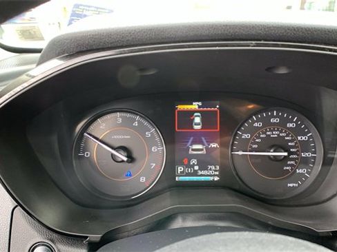 Used 2020 Subaru Crosstrek 2.0i image 13