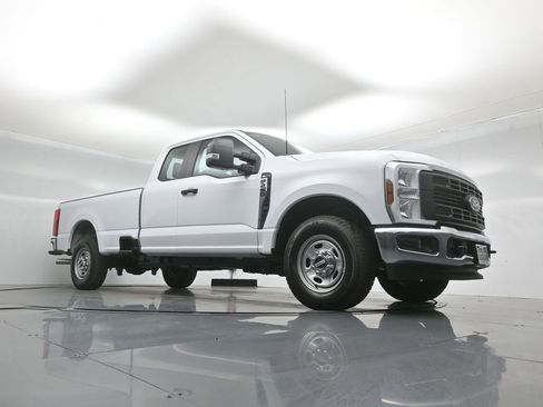 New 2026 Ford F250 XL RWD image 40