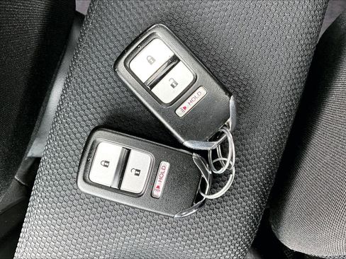 Used 2015 Honda Fit EX image 33