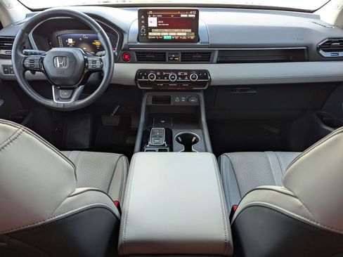 Used 2023 Honda Pilot Elite image 17