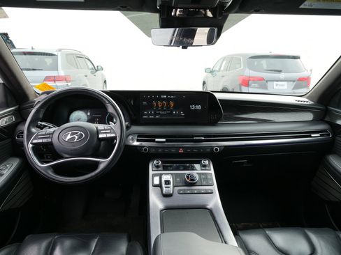 Used 2023 Hyundai Palisade Calligraphy image 16
