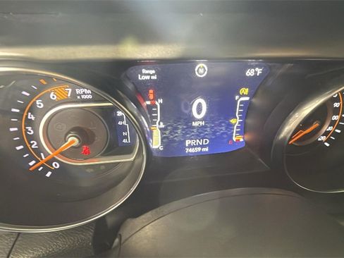 Used 2022 Jeep Wrangler Willys image 19