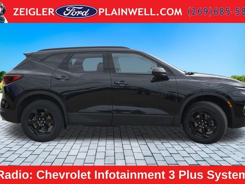 Used 2024 Chevrolet Blazer LT w/ Convenience Package FWD image 6