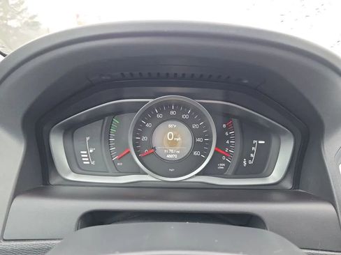 Used 2017 Volvo XC60 T5 Inscription image 19