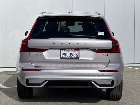 Certified 2026 Volvo XC60 B5 Plus w/ Climate Package PRO AWD/4WD image 4