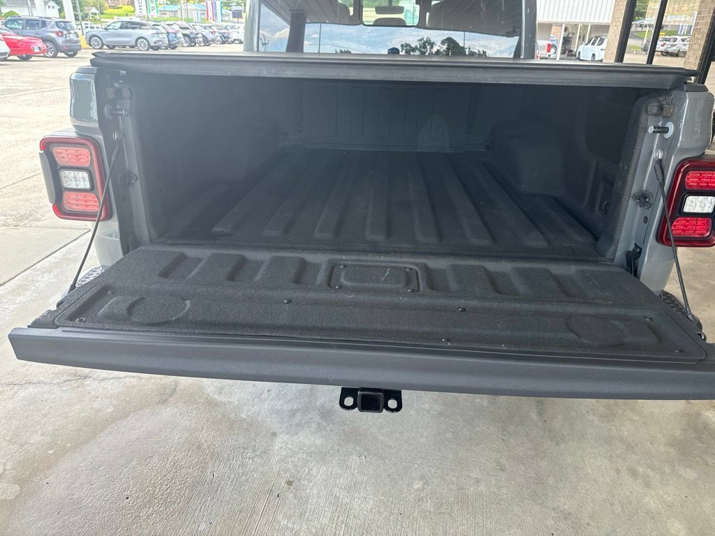 Used 2021 Jeep Gladiator Overland AWD/4WD image 20