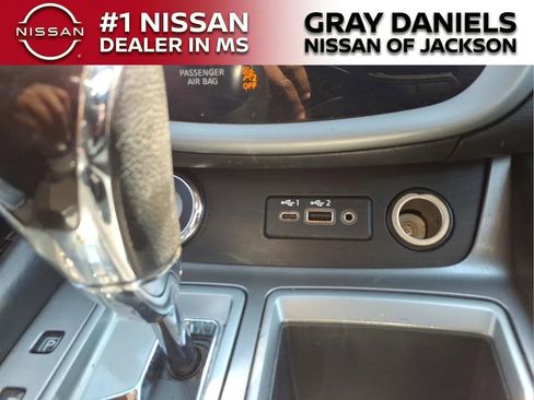 Used 2020 Nissan Murano SV FWD image 18