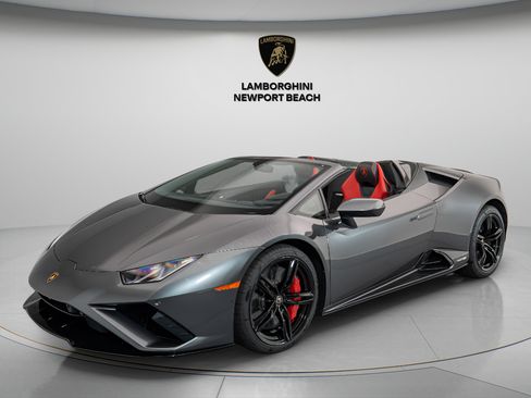 Used 2023 Lamborghini Huracan EVO RWD image 5
