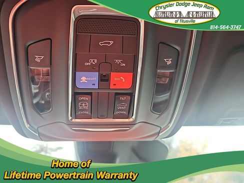 New 2025 Jeep Grand Cherokee Laredo X w/ Luxury Tech Group I image 23