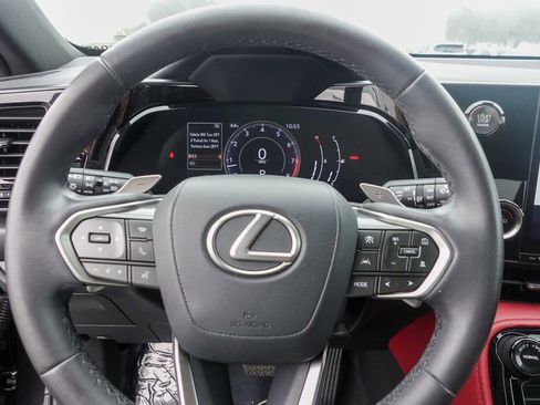 Used 2023 Lexus NX 250 FWD image 12