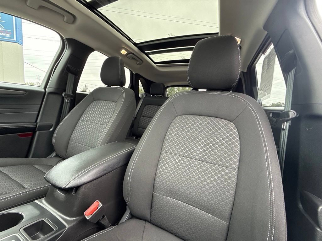 Used 2024 Ford Escape Active w/ Tech Pack #1 AWD/4WD image 14