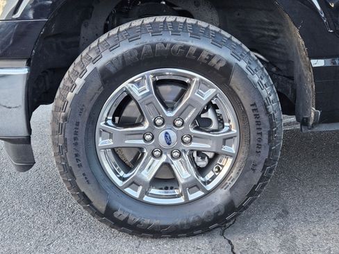 Used 2023 Ford F150 Lariat w/ Trailer Tow Package image 14