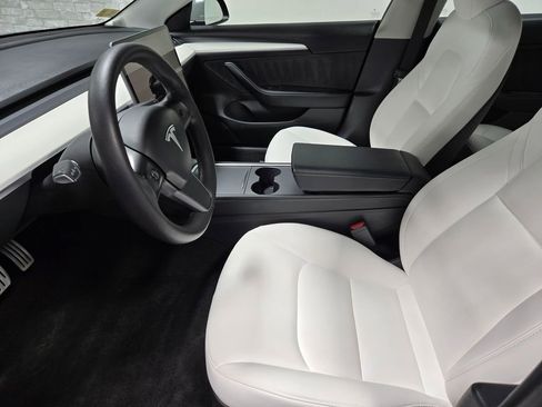 Used 2023 Tesla Model 3 Performance image 10