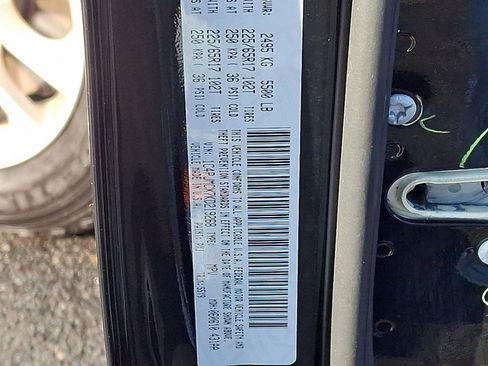 Used 2019 Jeep Cherokee Latitude w/ Cold Weather Group image 26